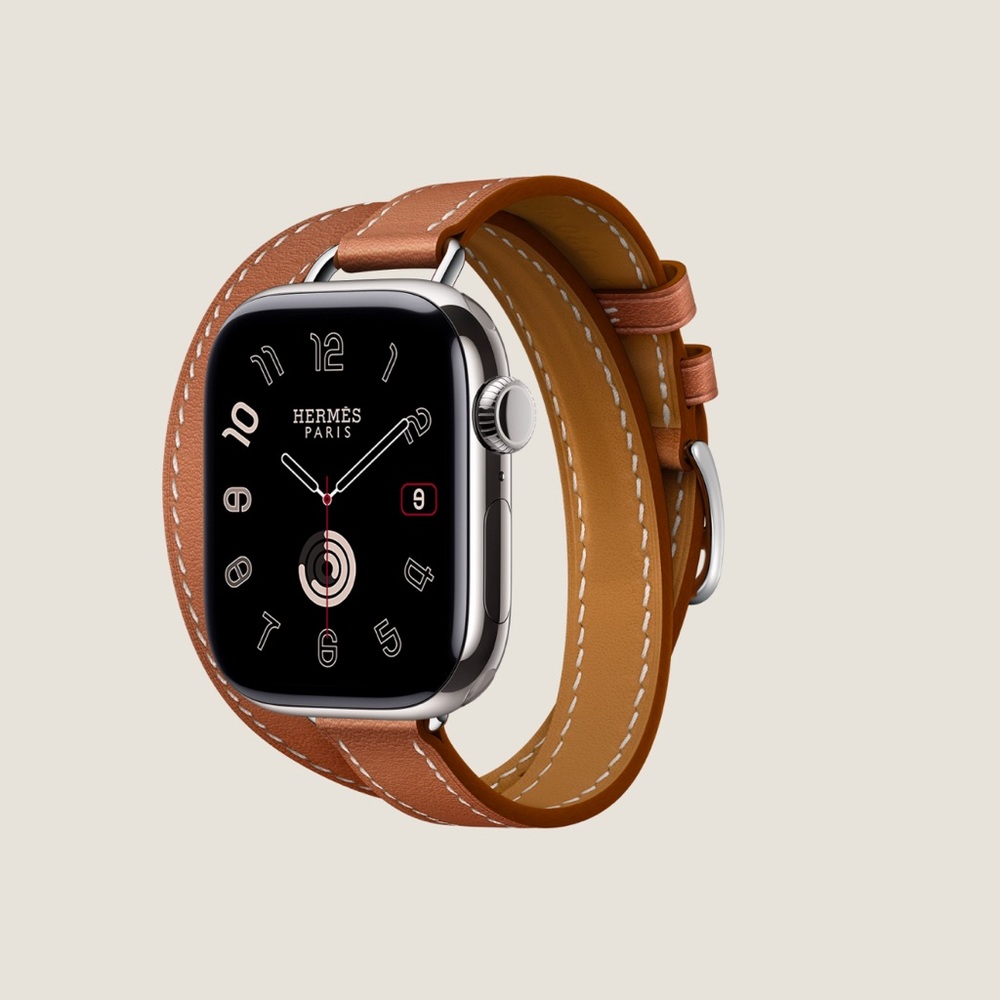 HERMÈS leather apple watch bracelets.